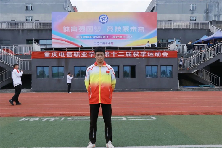 UYRt_1730460686521007419.jpg 14.jpg