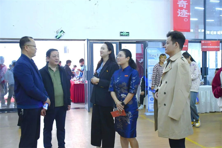 ifVN_1730439811419055864.jpg 16.jpg