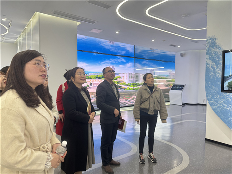 MwsD_1743461888183073928.jpg IMG_3658.HEIC.jpg