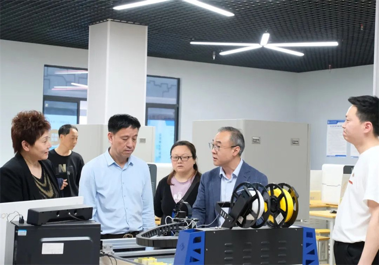 uHGi_1744716387619030699.jpg 640 (10).jpg