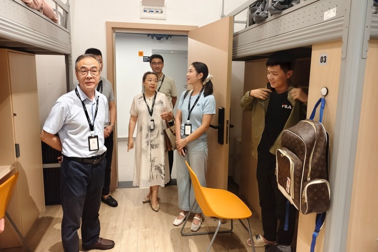 OWMG_1758524143178073413.jpg 02.jpg