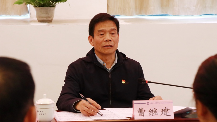 heub_1762394965943003391.jpg retouch_2025110510253934.jpg